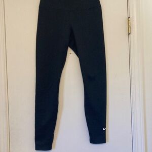 Nike therma fit high waisted 7/8 leggings